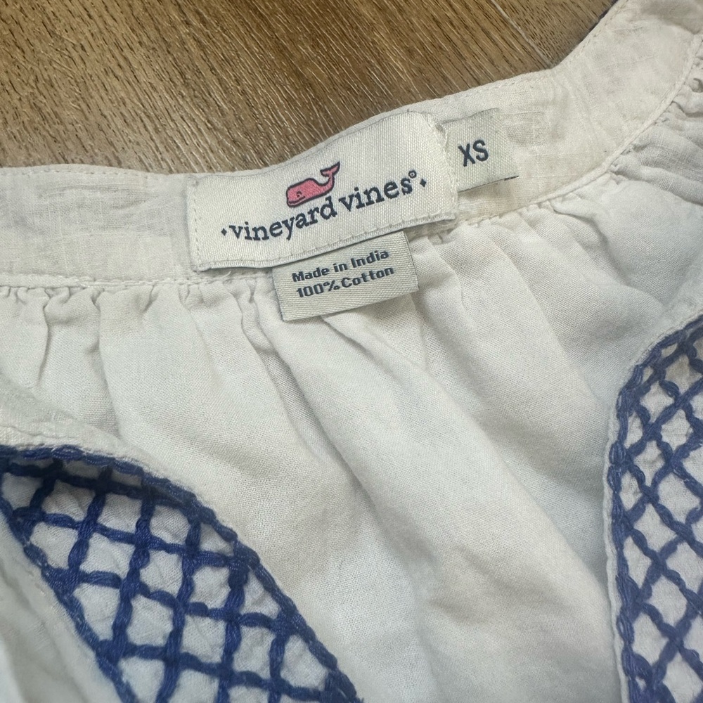 Vineyard Vines Medallion Popover White & Blue Dress Size XSmall - Picture 15 of 15